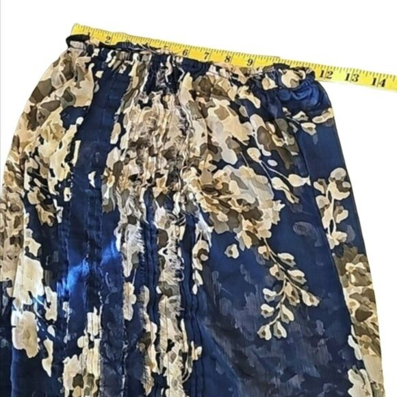 Express Women's Blouse Size XS Sheer Blue Floral Bohemian Flowy Pleated Office - Picture 10 of 12